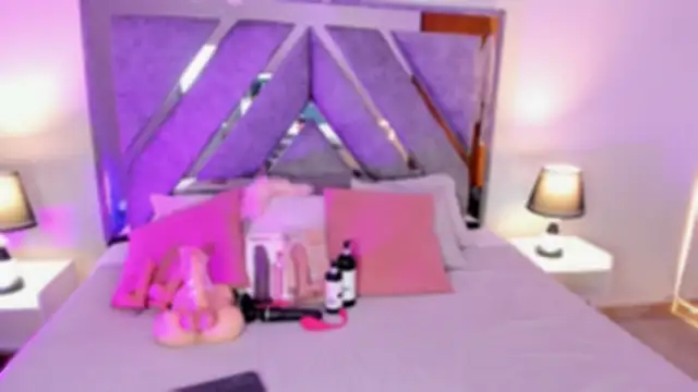 Snapshot of emy_williams chatting on 07-15-26, 06:59 emy williams online show from 07-15-26, 06:59