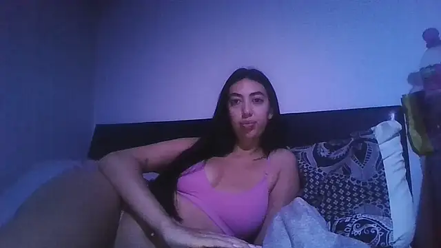 Snapshot of Miss_lunaxx chatting on 11-13-25, 01:09 Miss lunaxx online show from 11-13-25, 01:09