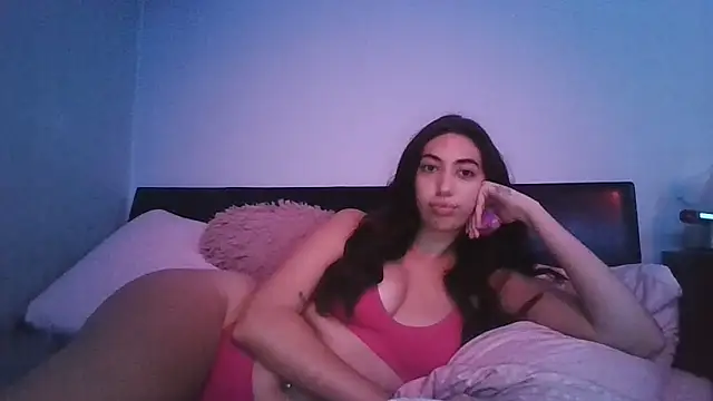 Snapshot of Miss_lunaxx chatting on 09-23-25, 11:56 Miss lunaxx online show from 09-23-25, 11:56