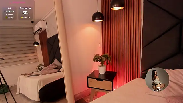 SophieCollins 1 online show from 10-31-25, 12:13