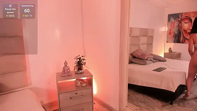 SophieCollins 1 online show from 12-18-25, 11:47