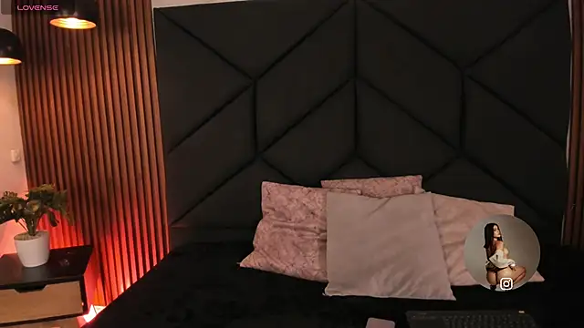 SophieCollins 1 online show from 10-29-25, 11:42