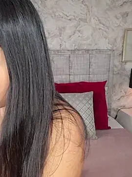 ashleythompson2025 online show from 02-09-26, 11:41