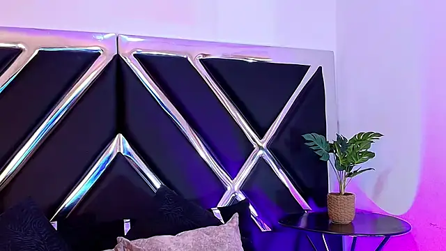 AlekRuizx online show from 10-05-25, 03:30