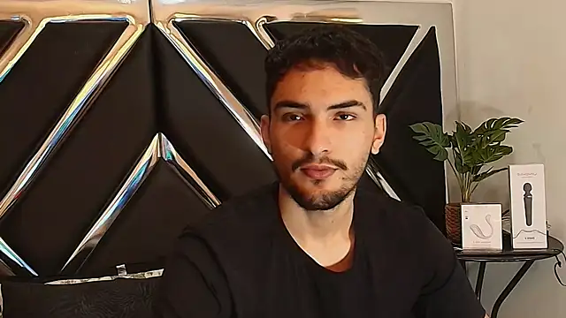 AlekRuizx online show from 09-30-25, 04:51
