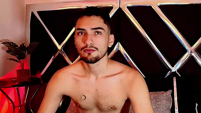 AlekRuizx online show from 10-07-25, 02:07