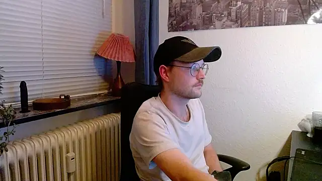 ChefDeLust online show from 10-27-25, 05:14