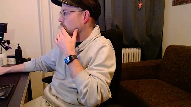 ChefDeLust online show from 12-18-25, 03:49