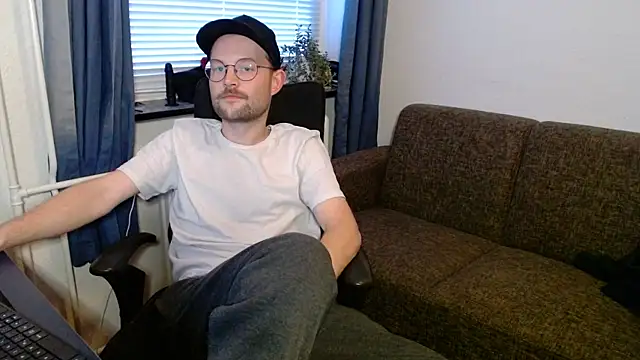 ChefDeLust online show from 11-10-25, 03:06