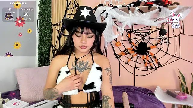 Mia zafir online show from 10-31-25, 03:03