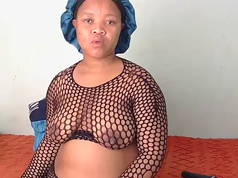 Snapshot of Chubby-Deligent chatting on 10-22-25, 06:46 Chubby-Deligent online show from 10-22-25, 06:46