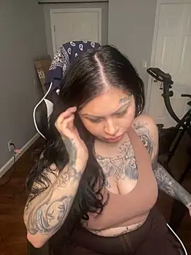 chicanachic13 online show from 10-05-25, 11:06