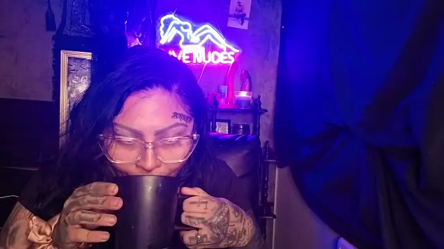 chicanachic13 online show from 02-13-26, 06:46