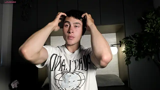 AustinJones  online show from 06-26-26, 07:42