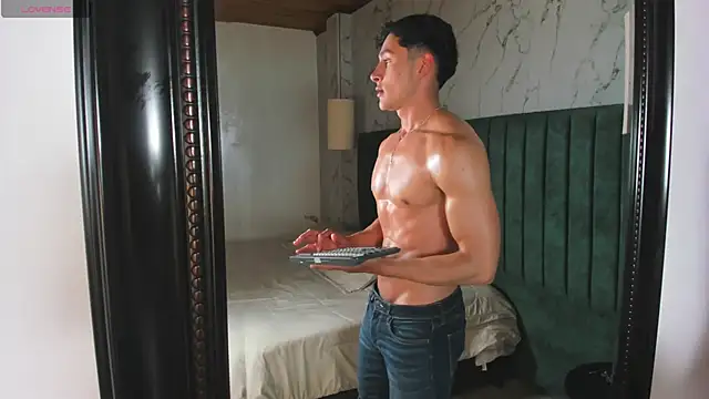 AustinJones  online show from 09-29-25, 08:14