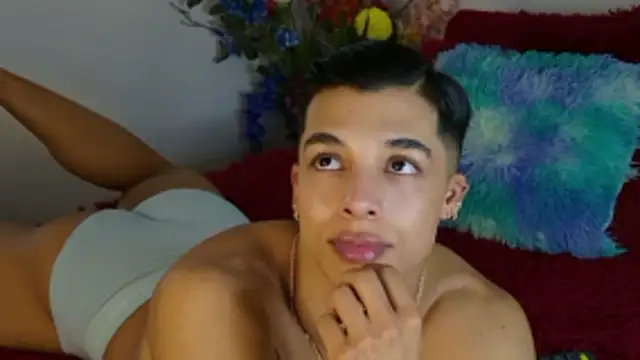 Troye Williams online show from 03-15-26, 02:40