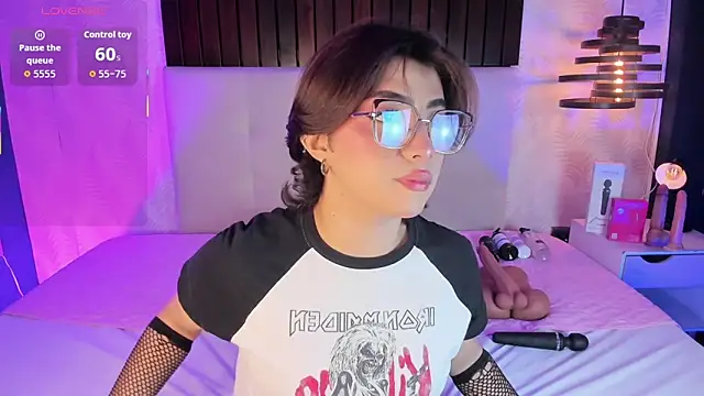 Creamy Angelo online show from 04-06-26, 04:41