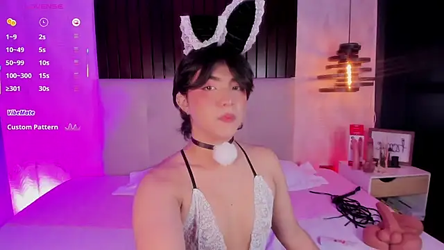 Creamy Angelo online show from 12-20-25, 04:37