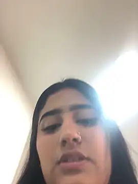 Miia Parker online show from 11-28-25, 01:11