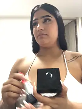 Miia Parker online show from 12-17-25, 12:54