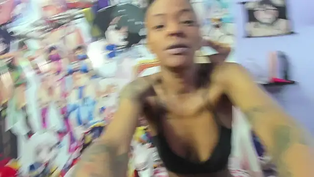 Shantall ks online show from 11-18-25, 02:59