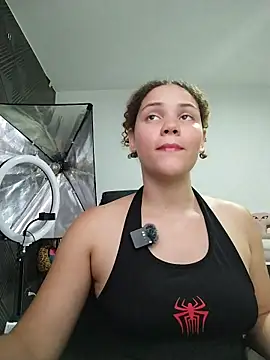 SirenRouge 69 online show from 04-16-26, 07:47