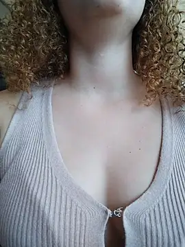 SirenRouge 69 online show from 03-12-26, 09:08