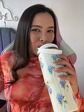 amaia monet online show from 04-18-26, 07:07