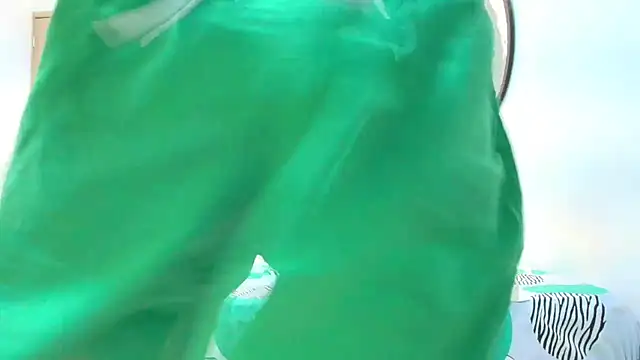 BEAUTY BOYS1 online show from 11-24-25, 03:12