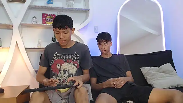 BEAUTY BOYS1 online show from 10-03-25, 07:10