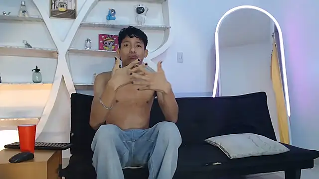 BEAUTY BOYS1 online show from 10-09-25, 11:55
