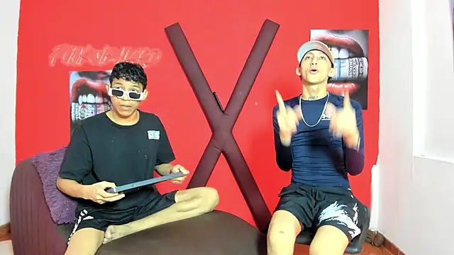 BEAUTY BOYS1 online show from 03-04-26, 07:21