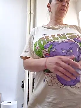 KamillaSpencer online show from 04-23-26, 01:13