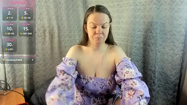 Snapshot of MiaLores chatting on 02-25-26, 09:09 MiaLores online show from 02-25-26, 09:09