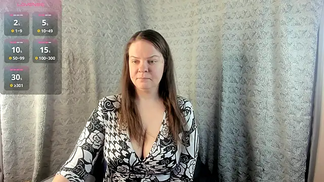 Snapshot of MiaLores chatting on 02-18-26, 09:06 MiaLores online show from 02-18-26, 09:06