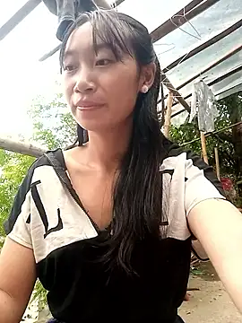 Snapshot of Mina-1234 chatting on 09-15-25, 10:48 Mina-1234 online show from 09-15-25, 10:48