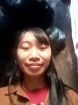 Snapshot of Mina-1234 chatting on 10-23-25, 04:11 Mina-1234 online show from 10-23-25, 04:11
