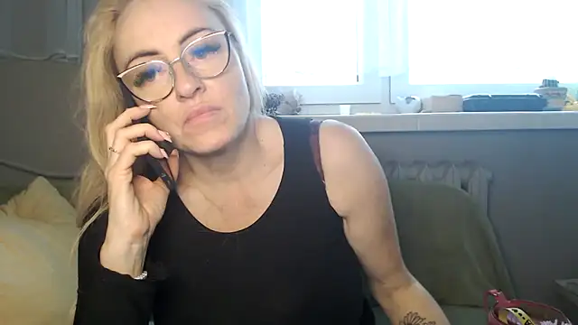 NADINNNE online show from 11-10-25, 12:10