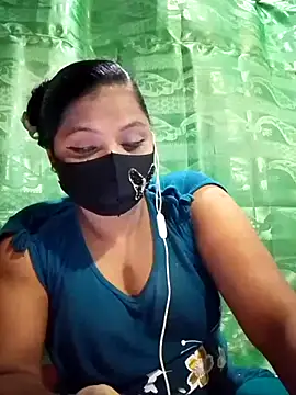 Snapshot of Mistompa24 chatting on 06-16-26, 04:51 Mistompa24 online show from 06-16-26, 04:51