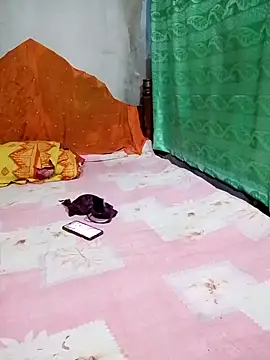 Mistompa24 online show from 10-25-25, 04:29