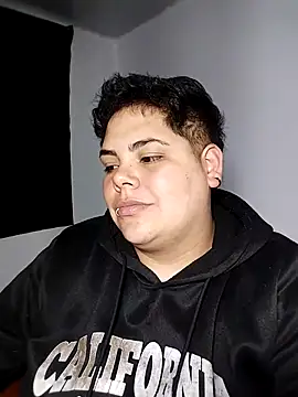 Snapshot of Hailey_Curvy chatting on 02-13-26, 05:18 Hailey Curvy online show from 02-13-26, 05:18