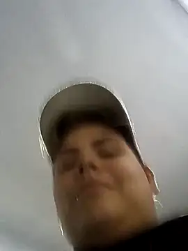 Snapshot of Hailey_Curvy chatting on 09-21-25, 03:22 Hailey Curvy online show from 09-21-25, 03:22