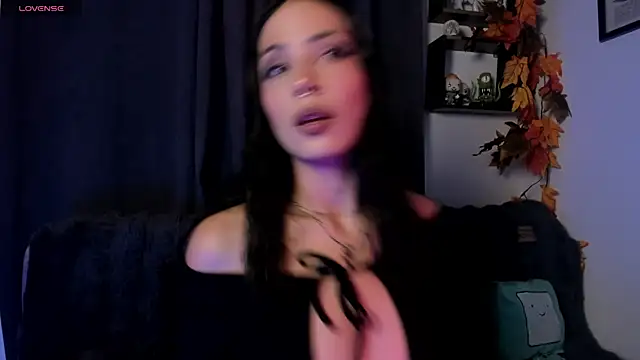 Seraphine hell online show from 05-28-26, 06:10