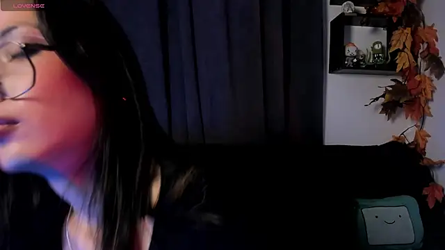 Seraphine hell online show from 05-19-26, 05:25
