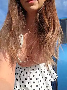 ellaxxstar online show from 04-24-26, 05:53