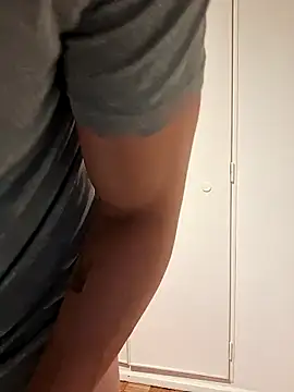 Snapshot of jeropaArgent01 chatting on 03-17-26, 12:02 jeropaArgent01 online show from 03-17-26, 12:02