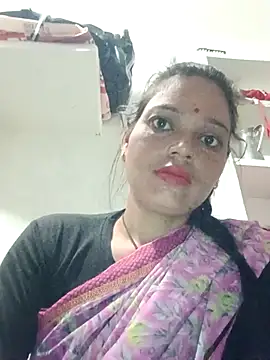 Snapshot of Dikchahot chatting on 10-14-25, 12:33 Dikchahot online show from 10-14-25, 12:33