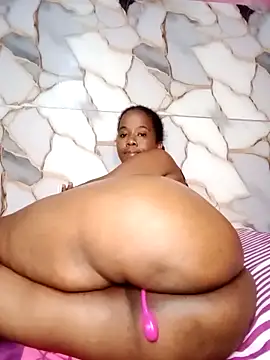 Snapshot of Miss-Alison chatting on 10-12-25, 06:26 Miss-Alison online show from 10-12-25, 06:26