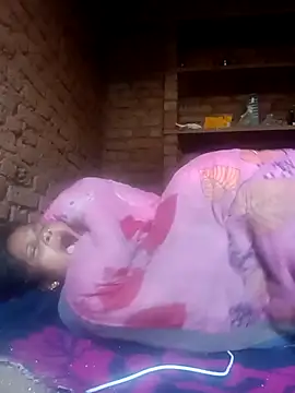 cute diya 12 online show from 01-13-26, 02:37