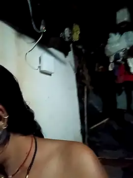 cute diya 12 online show from 10-24-25, 03:33